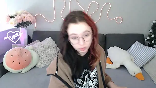 Mini Diva online show from February 22, 9:11 am