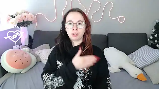 Mini Diva online show from February 21, 9:11 am