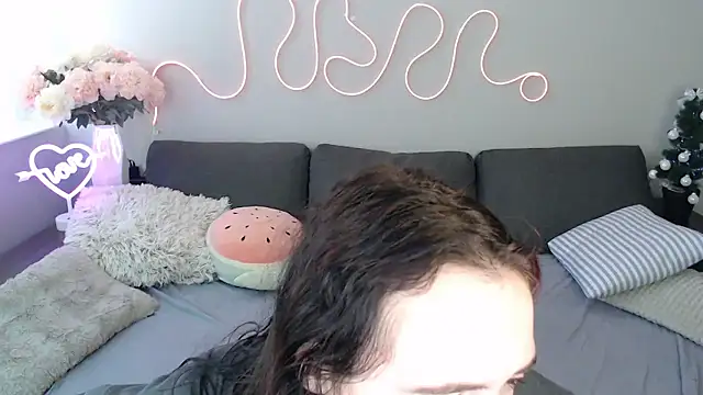 Mini Diva online show from January 9, 9:16 am