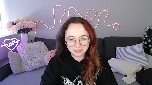 Mini Diva online show from March 13, 9:25 am