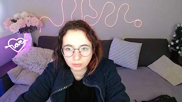 Mini Diva online show from January 10, 9:04 am