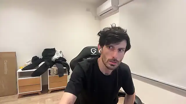 nicolaaaaas online show from October 19, 2:25 am