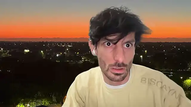 Snapshot of nicolaaaaas chatting on October 29, 6:51 pm nicolaaaaas online show from October 29, 6:51 pm