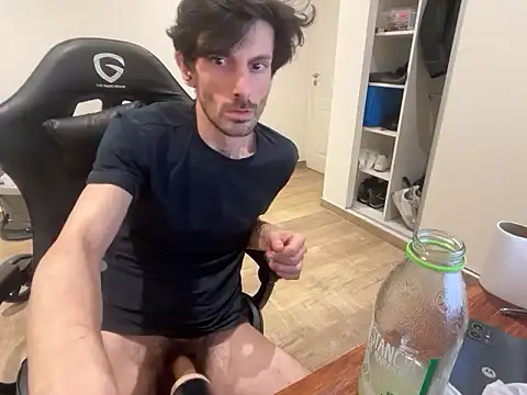 Snapshot of nicolaaaaas chatting on November 7, 8:19 am nicolaaaaas online show from November 7, 8:19 am