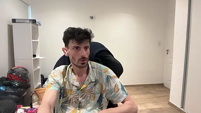 Snapshot of nicolaaaaas chatting on November 26, 12:05 pm nicolaaaaas online show from November 26, 12:05 pm