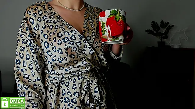 annakillianox online show from December 3, 6:25 am