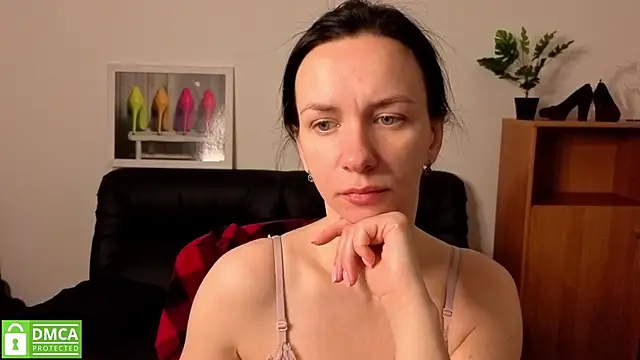 annakillianox online show from April 23, 5:25 am