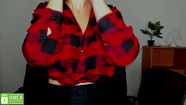 annakillianox online show from October 19, 5:32 am