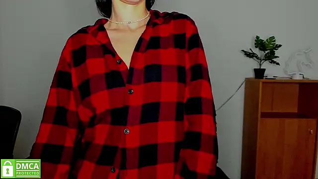 annakillianox online show from October 7, 5:30 am