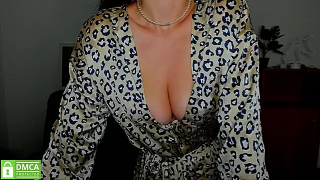 annakillianox online show from September 14, 5:30 am