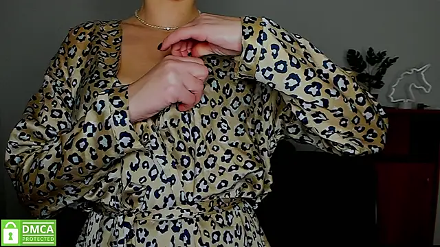 annakillianox online show from November 2, 6:29 am