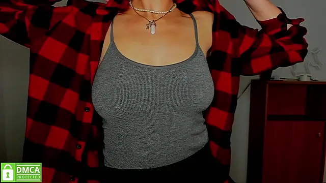 annakillianox online show from October 10, 5:30 am