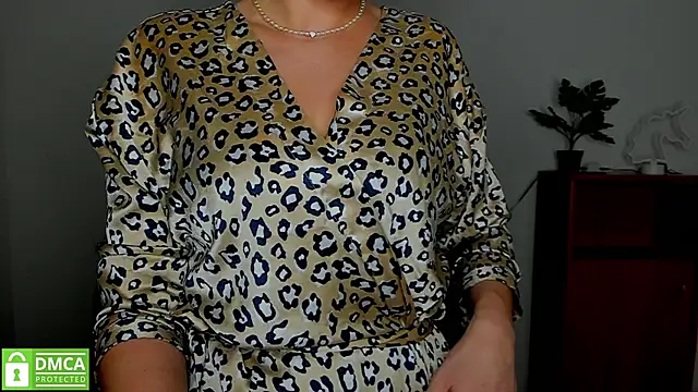 annakillianox online show from October 5, 5:31 am