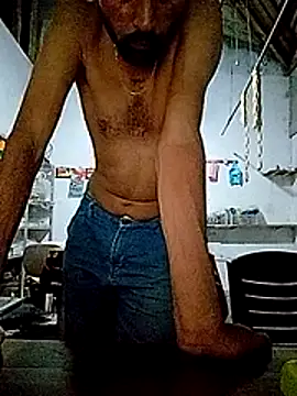 Snapshot of Heman100492 chatting on October 27, 6:53 pm Heman100492 online show from October 27, 6:53 pm