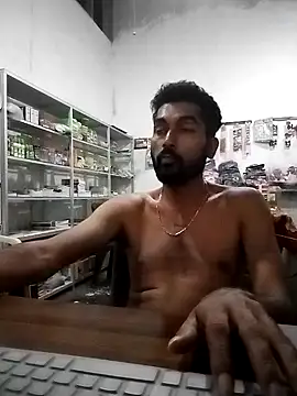 Snapshot of Heman100492 chatting on February 18, 4:47 pm Heman100492 online show from February 18, 4:47 pm