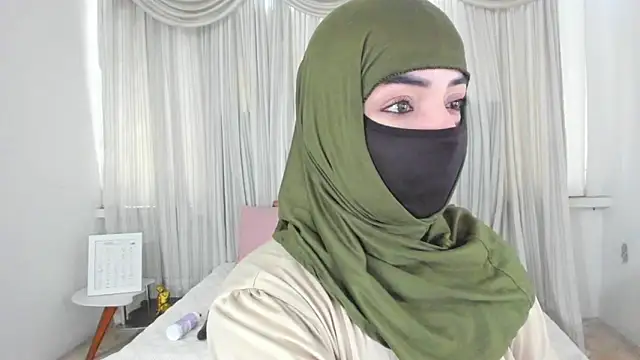 Uzra hayed online show from March 16, 3:26 pm