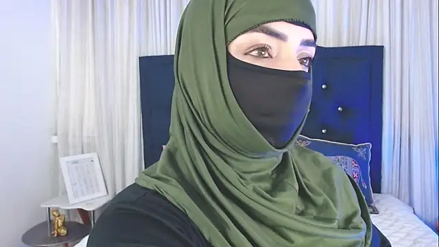 Uzra hayed online show from November 7, 8:02 pm