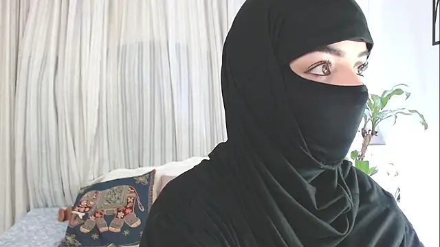 Snapshot of Uzra_hayed chatting on September 24, 7:42 pm Uzra hayed online show from September 24, 7:42 pm