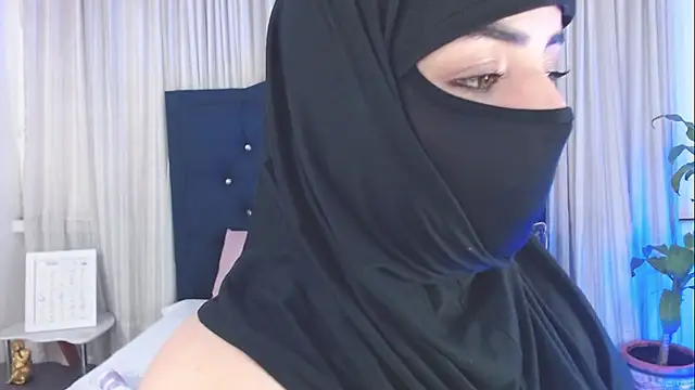 Uzra hayed online show from December 20, 9:28 pm