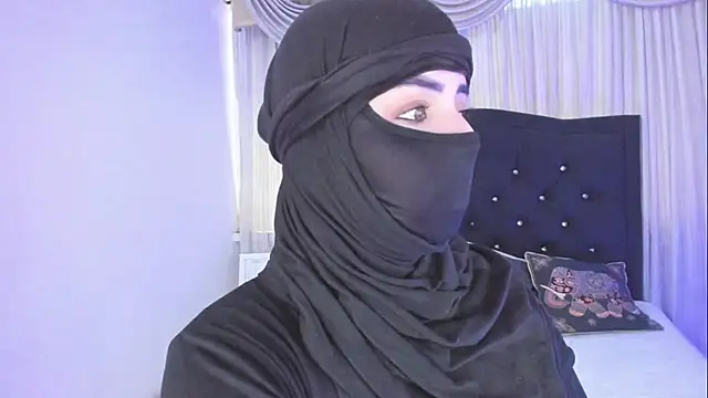 Uzra hayed online show from February 17, 5:43 pm