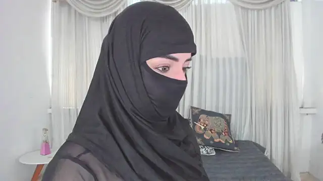 Uzra hayed online show from May 13, 1:18 pm
