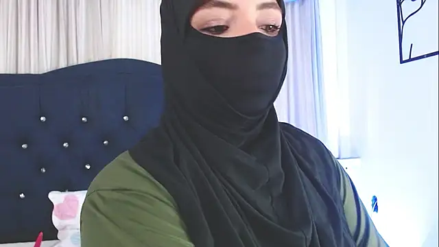 Snapshot of Uzra_hayed chatting on February 27, 7:26 pm Uzra hayed online show from February 27, 7:26 pm