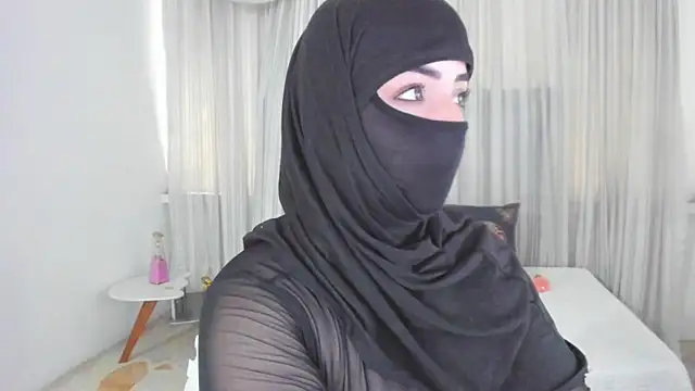 Uzra hayed online show from May 7, 2:20 pm