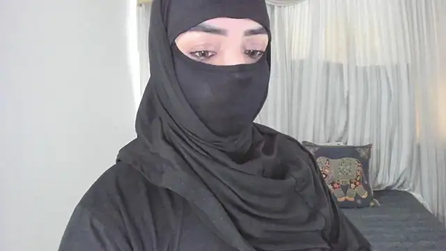 Uzra hayed online show from March 31, 2:19 pm