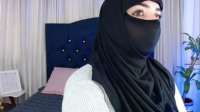 Uzra hayed online show from November 14, 7:50 pm