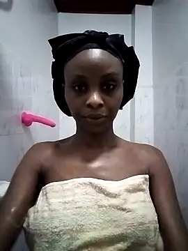 Toxique  online show from April 9, 12:01 am