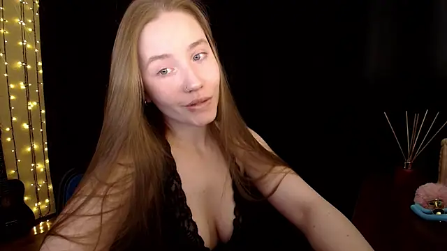 SindiWatsoon online show from April 10, 5:31 pm