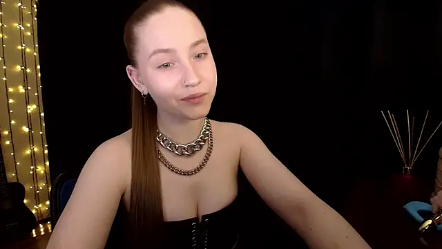 SindiWatsoon online show from March 17, 3:15 pm