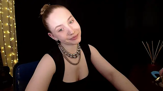 SindiWatsoon online show from March 28, 7:26 pm