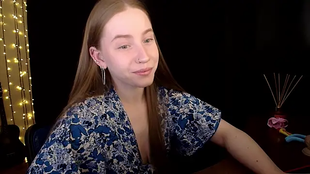 SindiWatsoon online show from May 29, 1:28 pm