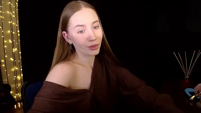 SindiWatsoon online show from March 25, 4:06 pm