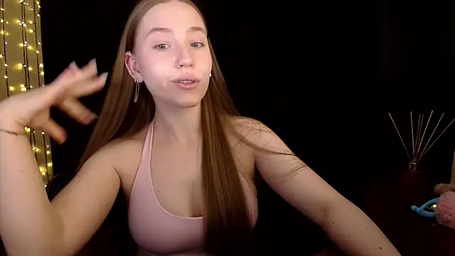 SindiWatsoon online show from April 15, 3:16 pm