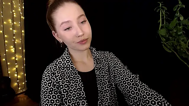 SindiWatsoon online show from October 29, 12:26 pm