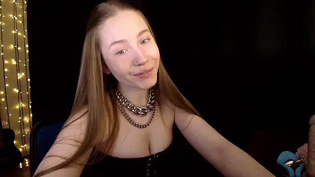 SindiWatsoon online show from February 19, 7:11 pm