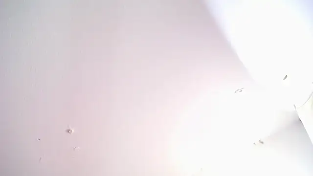 luly pink online show from November 8, 4:05 am