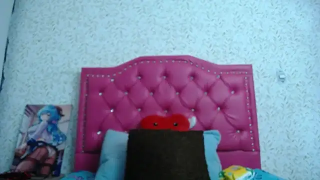 luly pink online show from September 25, 3:34 am