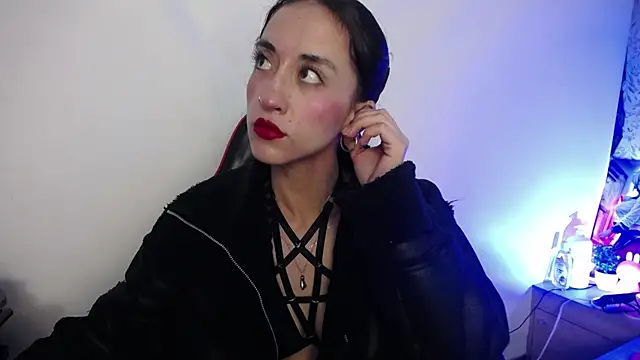 luly pink online show from February 14, 3:29 am