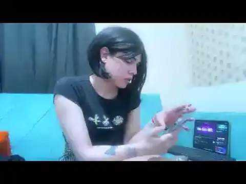 Snapshot of Arab_tgirl chatting on December 20, 1:58 am Arab tgirl online show from December 20, 1:58 am