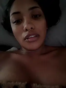 VictoireFeller online show from January 13, 1:15 pm