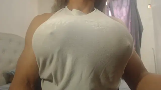 DanielaMuscleTS online show from March 17, 7:28 pm