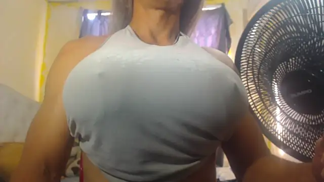 DanielaMuscleTS online show from December 16, 7:40 pm