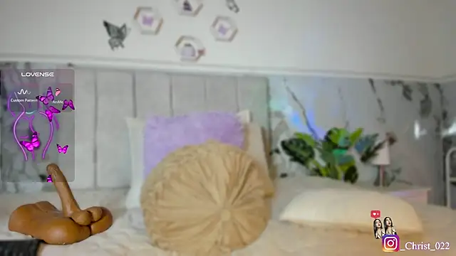 christal cutee online show from November 5, 3:53 am