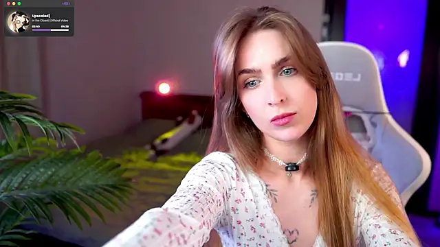 Kamila icee online show from July 5, 8:48 pm