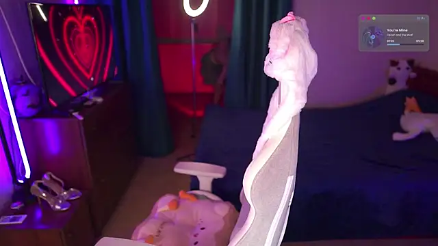 Kamila icee online show from November 15, 11:53 pm