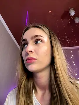 Kamila icee online show from December 20, 9:17 pm