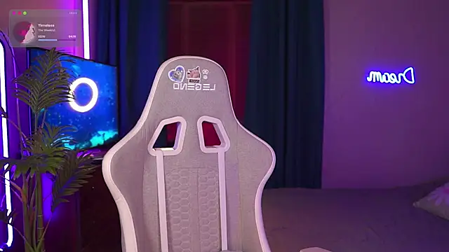 Kamila icee online show from October 23, 7:01 pm